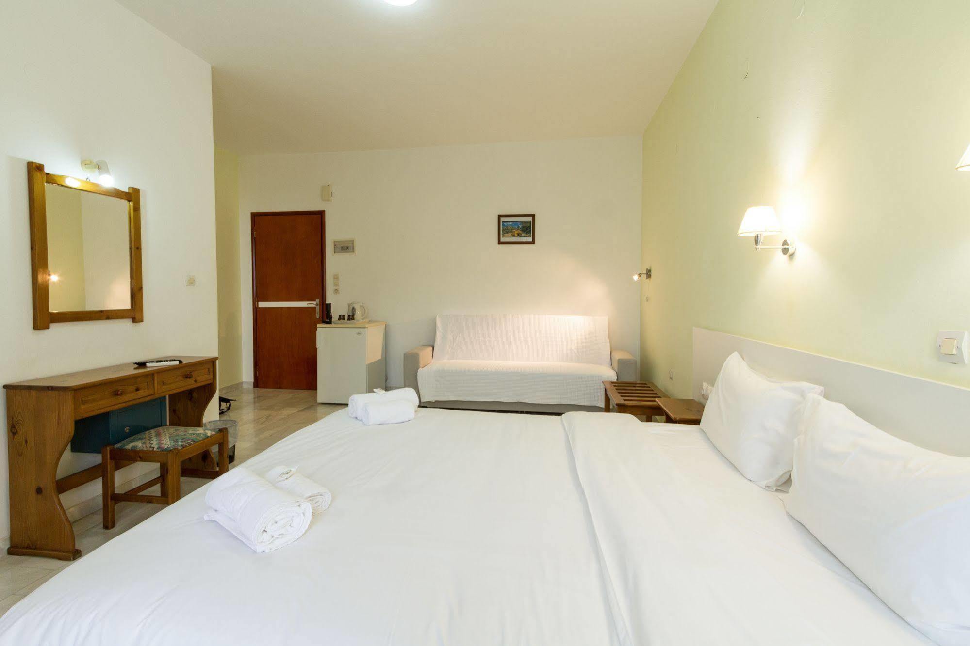 Revekka Rooms كيساموس المظهر الخارجي الصورة