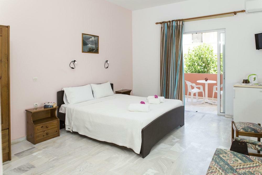 Revekka Rooms كيساموس المظهر الخارجي الصورة
